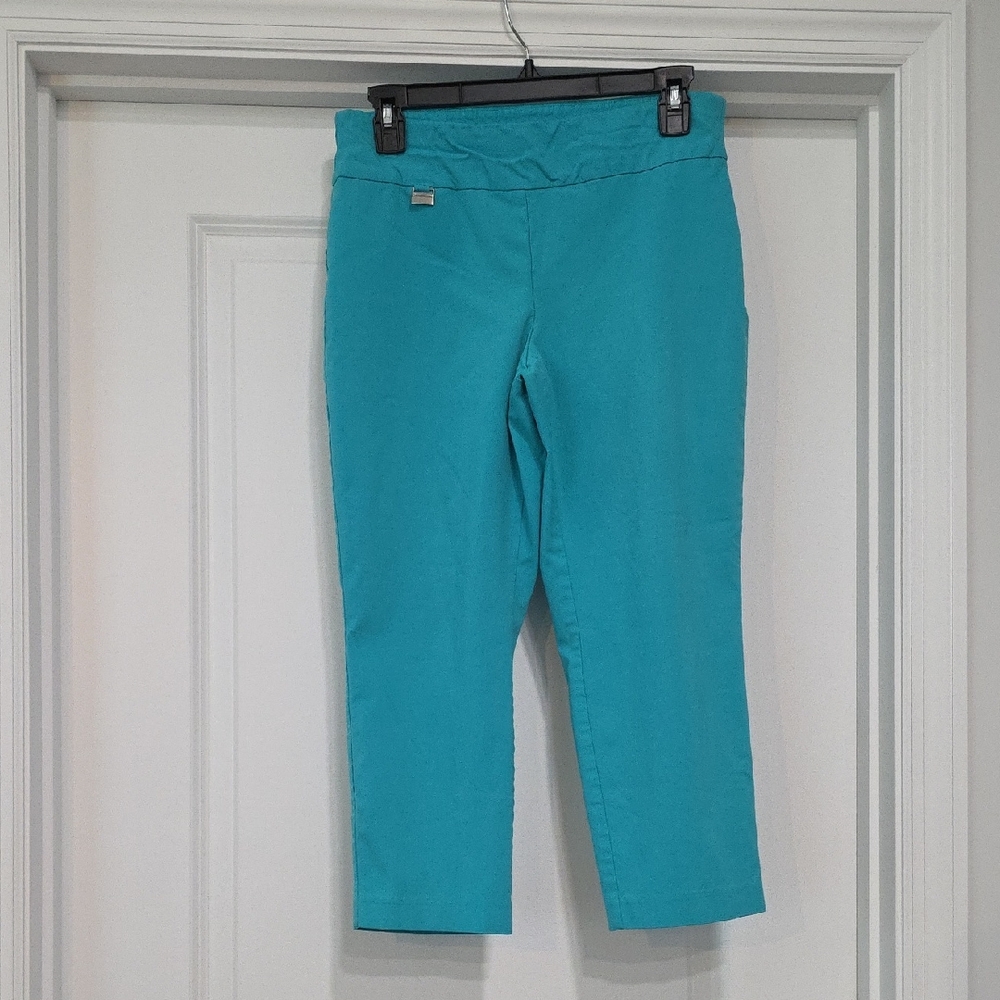 Alfani Women's Turquoise Capris